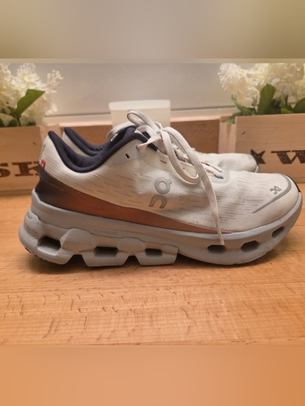 On Cloudspark Running Shoe Ivory Glacier Womens Size 7